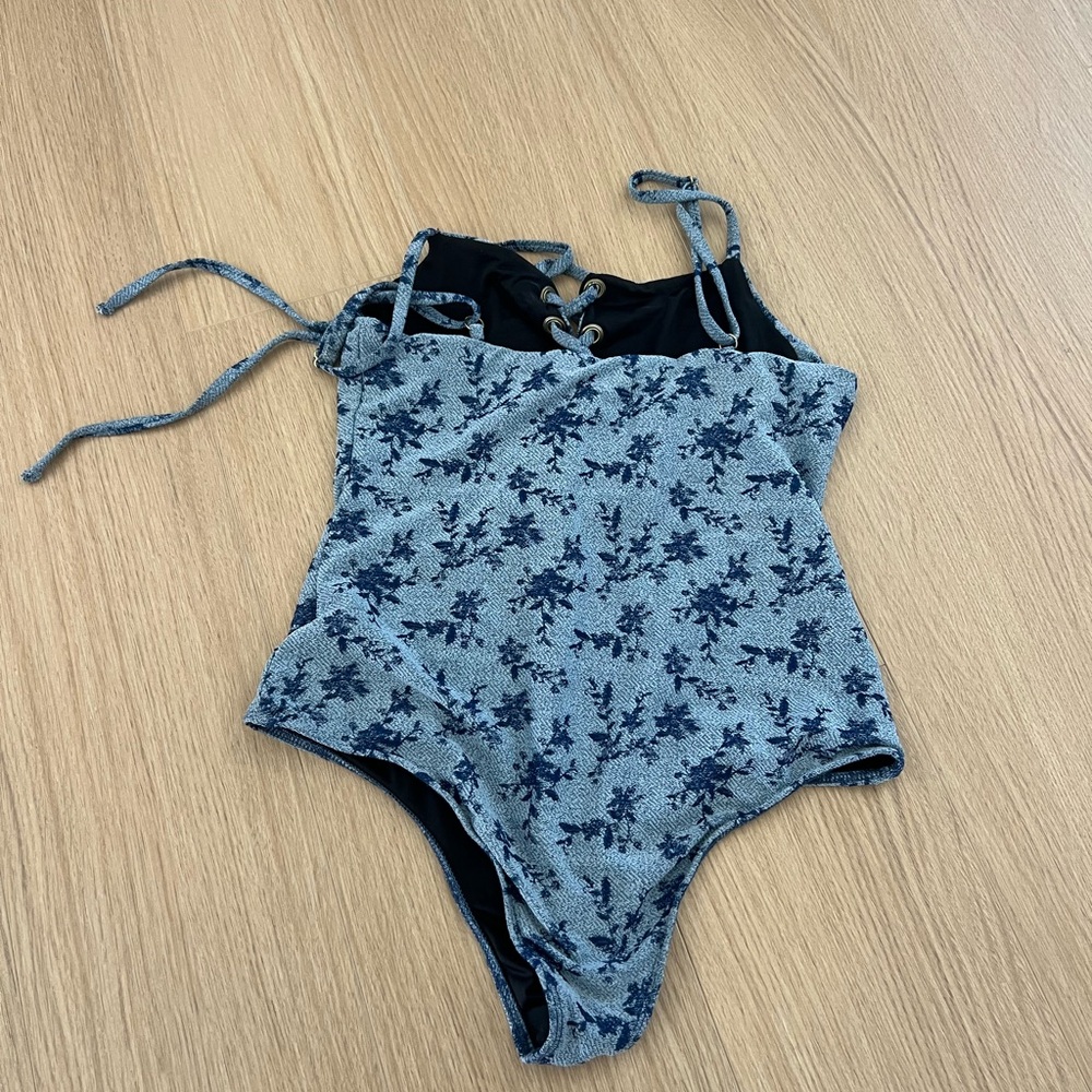 Beach Riot Blue Botanical One Piece Swimsuit - Picture 3 of 5